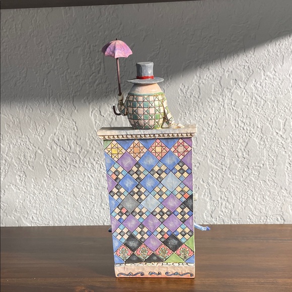 Mr. Dumpty Decorative Figurine - Colorful Hand-Painted Display - Picture 6 of 7